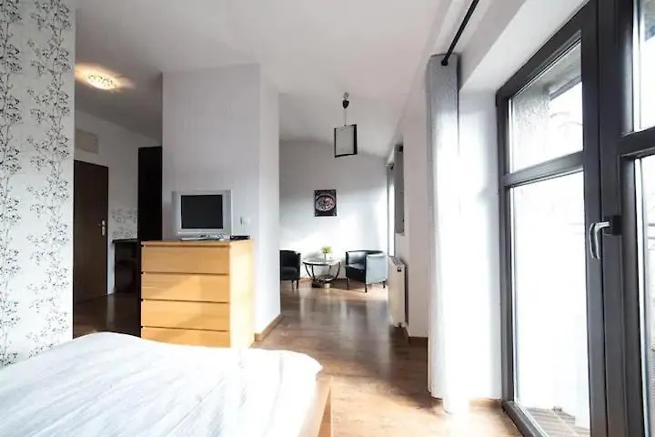 Przytulny Apartament Kos W Sercu Krakowa Polsko